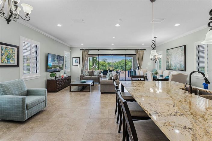 Image No.4-5 Bed Property for sale