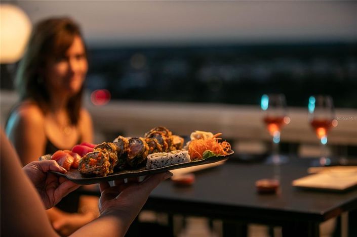 Image No.50-5 Bed Property for sale