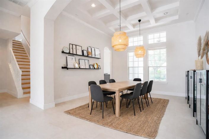 Image No.13-5 Bed Property for sale