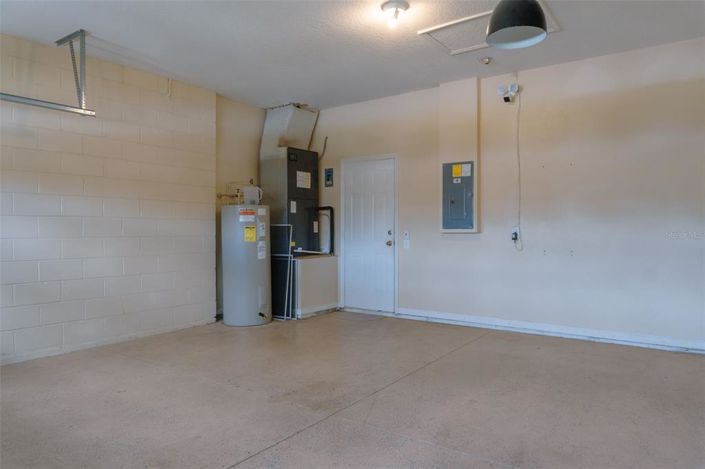 Image No.7-5 Bed Property for sale