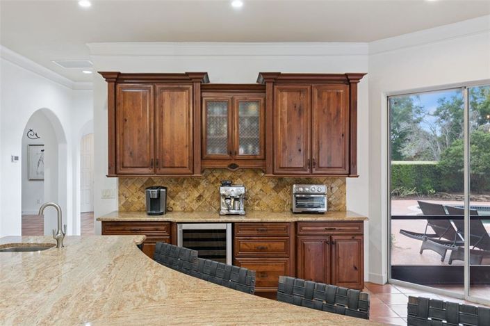 Image No.13-5 Bed Property for sale