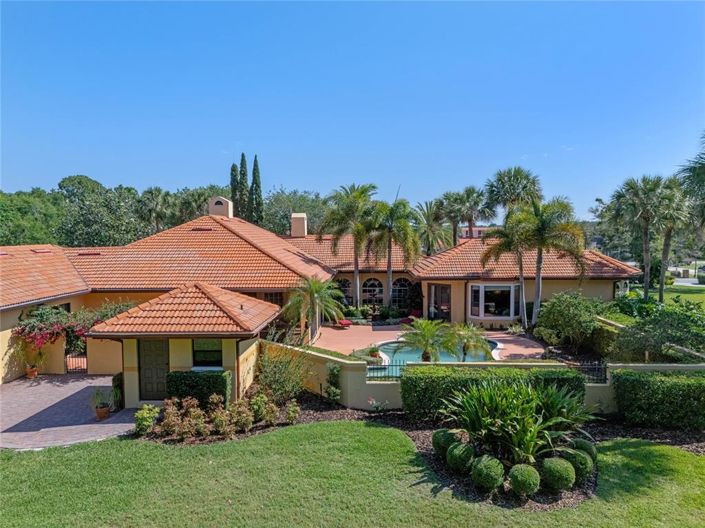 Image No.2-5 Bed Property for sale