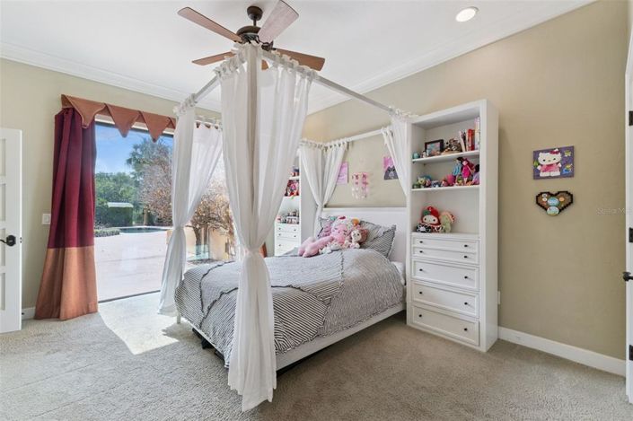 Image No.28-5 Bed Property for sale