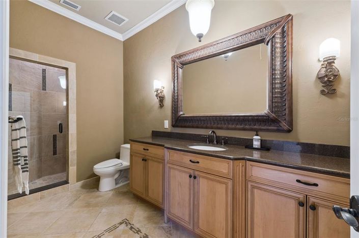 Image No.29-5 Bed Property for sale