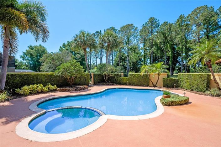 Image No.49-5 Bed Property for sale