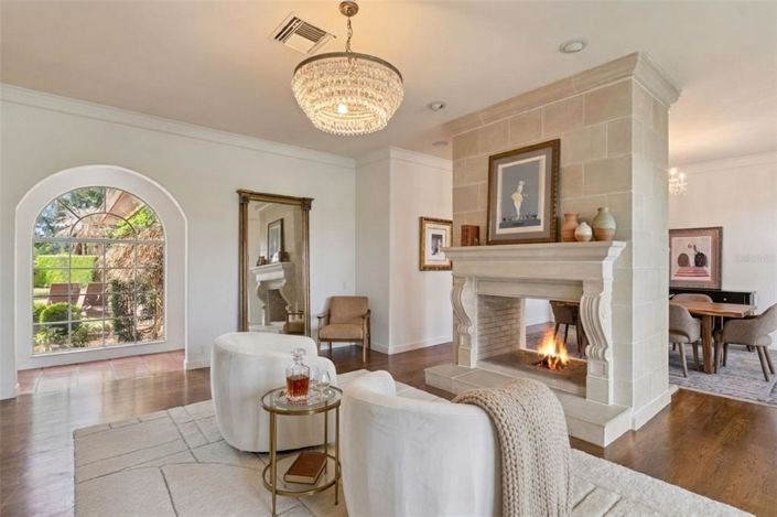 Image No.6-5 Bed Property for sale