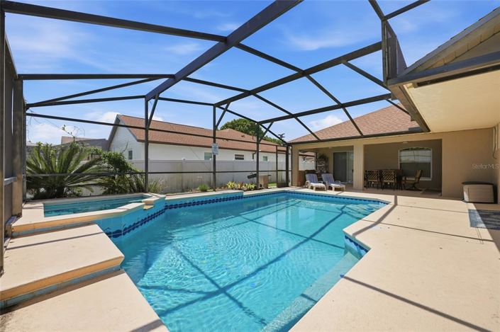 Image No.40-Propriété de 5 chambres à vendre à Clermont