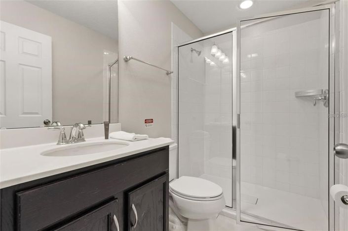 Image No.17-3 Bed Townhouse for sale