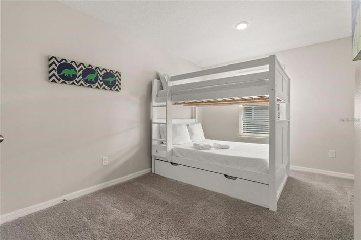 Image No.18-3 Bed Townhouse for sale