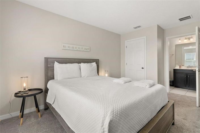 Image No.22-3 Bed Townhouse for sale