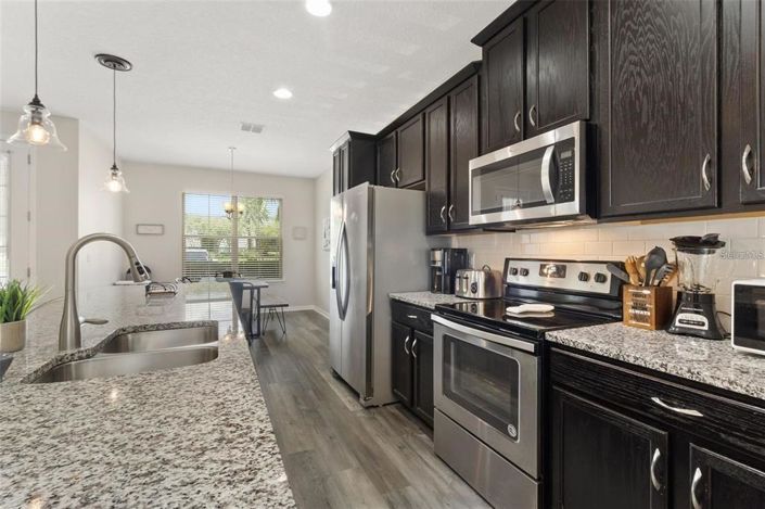 Image No.7-3 Bed Townhouse for sale