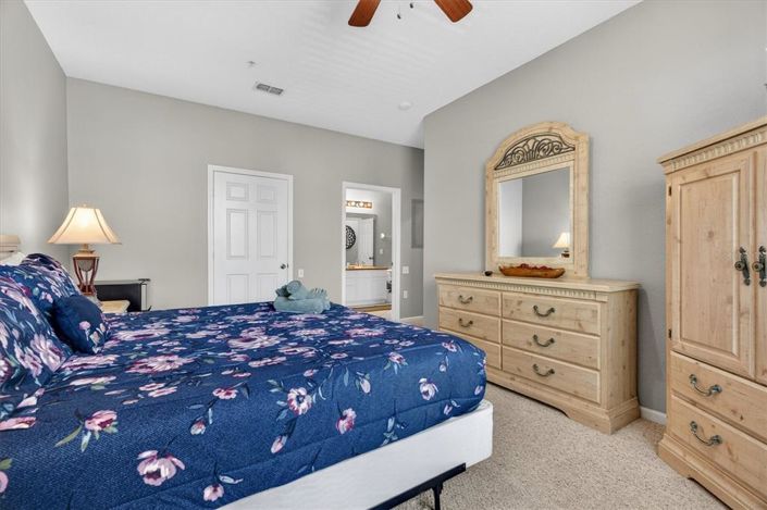 Image No.20-3 Bed Property for sale