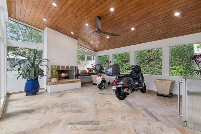 Image No.30-3 Bed Property for sale