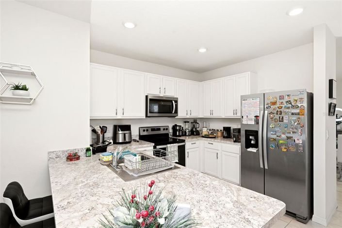 Image No.11-3 Bed Property for sale