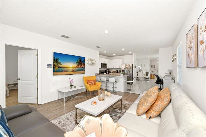 Image No.17-3 Bed Property for sale