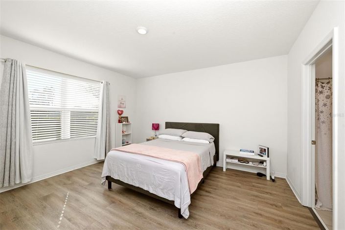 Image No.18-3 Bed Property for sale