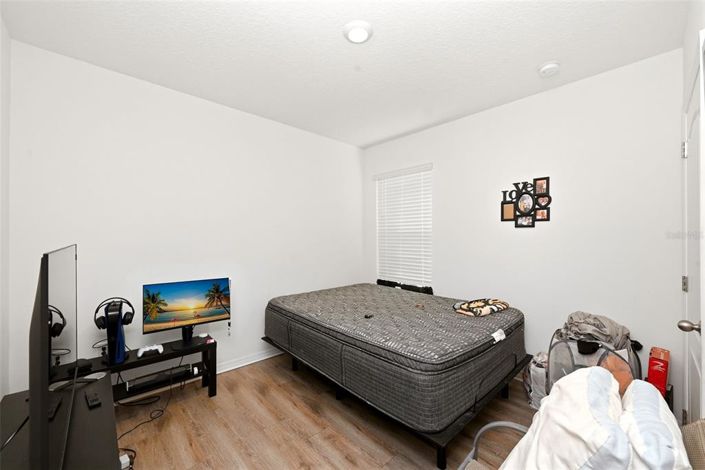 Image No.23-3 Bed Property for sale