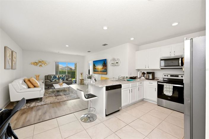 Image No.8-3 Bed Property for sale