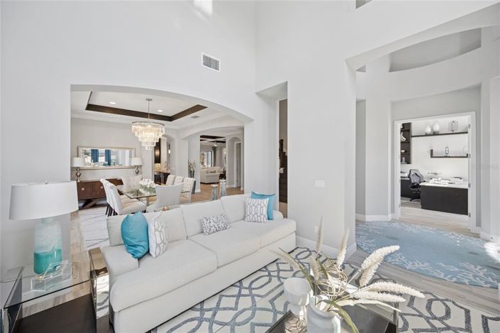 Image No.33-5 Bed Property for sale