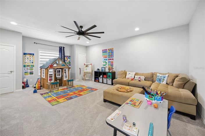 Image No.50-5 Bed Property for sale