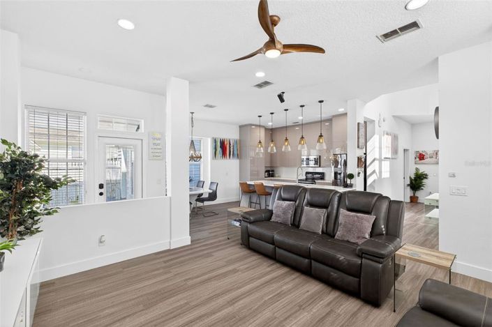 Image No.5-Propriété de 4 chambres à vendre à Celebration