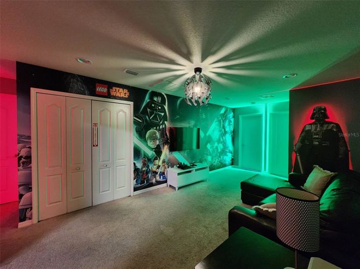 Image No.16-5 Bed Townhouse for sale