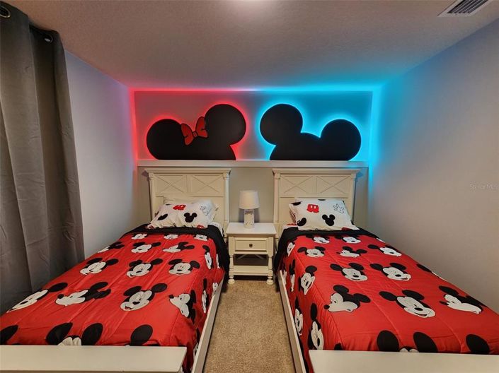 Image No.18-5 Bed Townhouse for sale