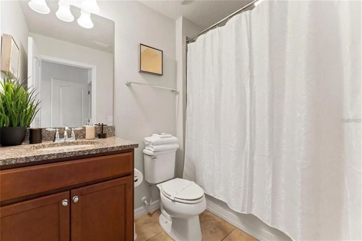 Image No.20-5 Bed Townhouse for sale