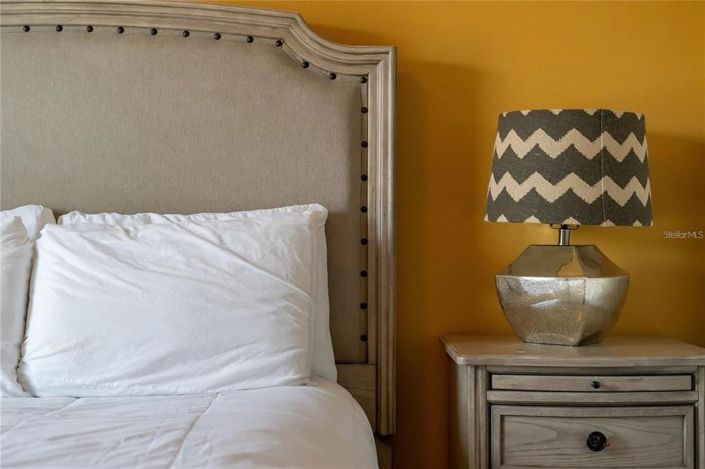 Image No.25-5 Bed Townhouse for sale