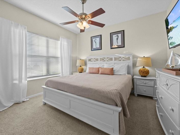 Image No.22-5 Bed Property for sale