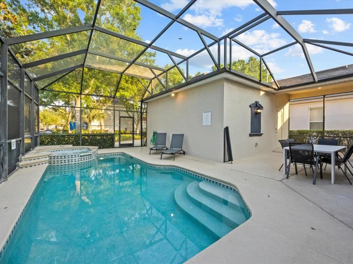 Image No.4-5 Bed Property for sale