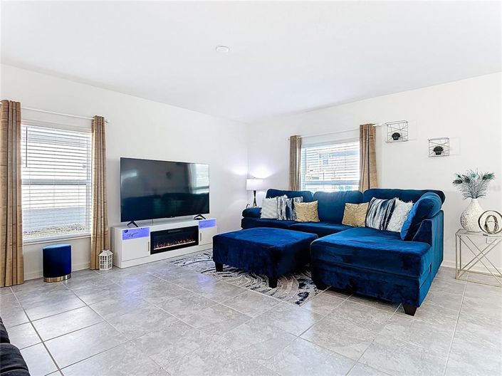 Image No.2-4 Bed Property for sale