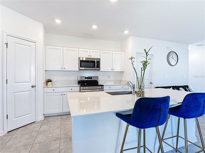 Image No.5-4 Bed Property for sale