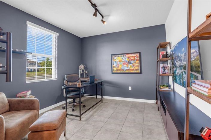 Image No.30-3 Bed Property for sale