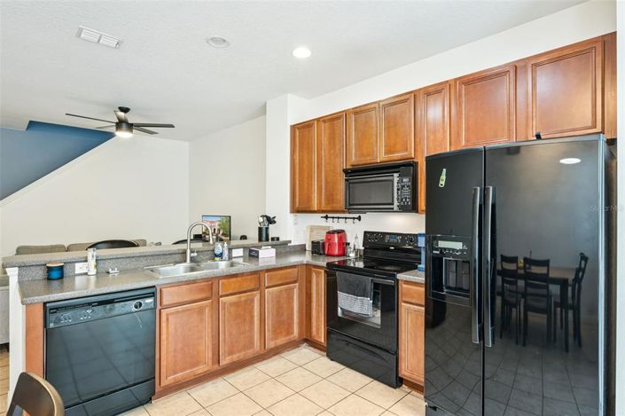 Image No.12-3 Bed Townhouse for sale