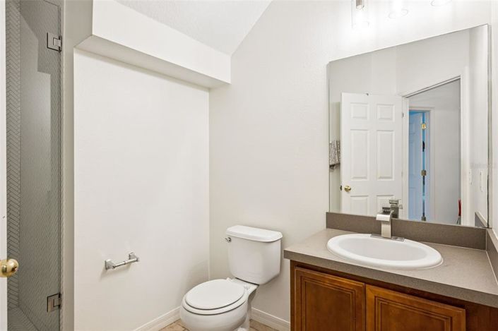 Image No.25-3 Bed Townhouse for sale