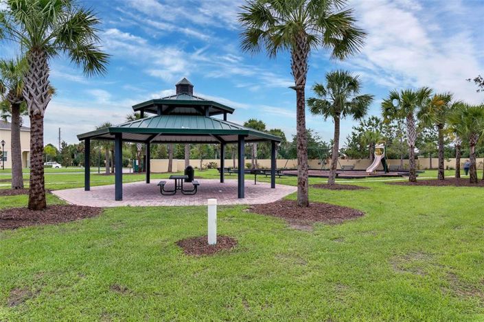 Image No.45-3 Bed Townhouse for sale