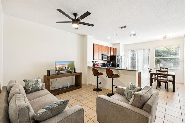 Image No.6-3 Bed Townhouse for sale