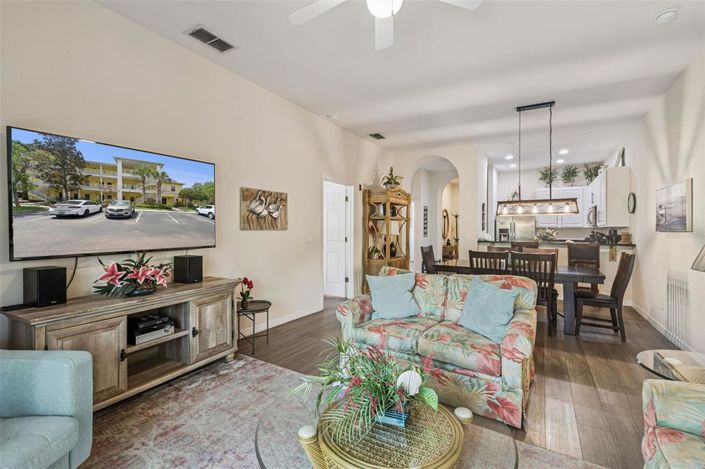 Image No.10-3 Bed Property for sale