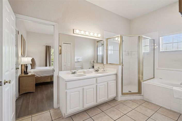 Image No.25-3 Bed Property for sale