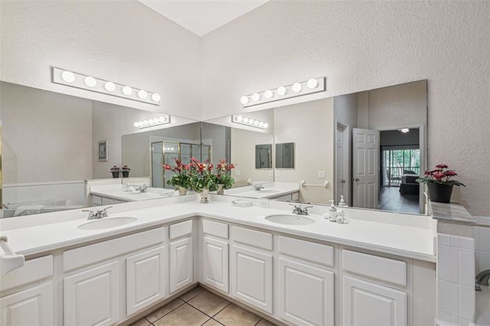 Image No.26-3 Bed Property for sale