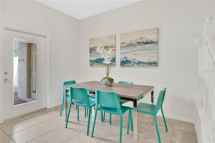 Image No.11-5 Bed Townhouse for sale