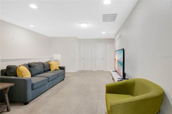 Image No.14-5 Bed Townhouse for sale