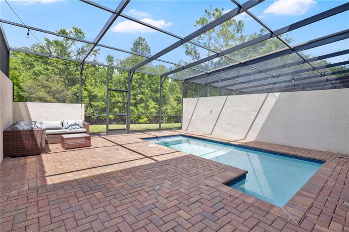 Image No.27-5 Bed Townhouse for sale