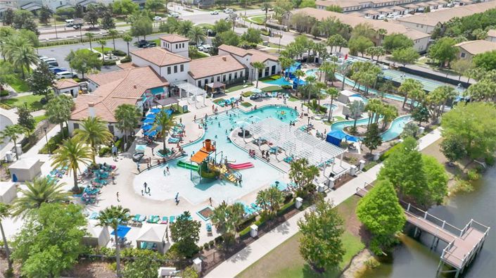 Image No.52-5 Bed Townhouse for sale