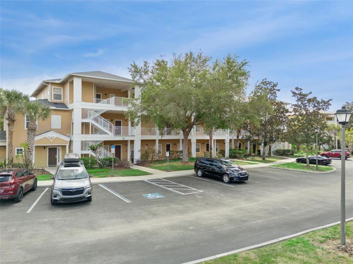 Image No.3-3 Bed Property for sale