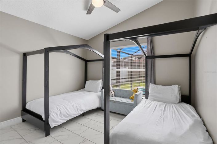 Image No.28-4 Bed Property for sale