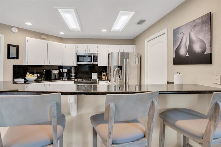 Image No.12-3 Bed Property for sale