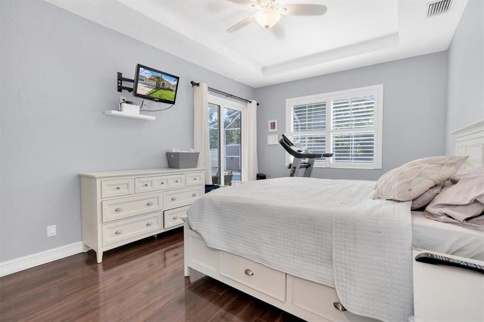 Image No.19-3 Bed Property for sale