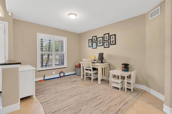 Image No.27-3 Bed Property for sale